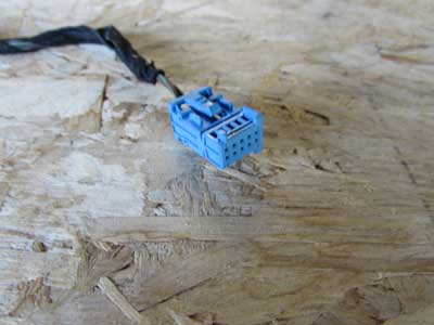 BMW 10 Pin Blue Connector w/ Pigtail 69090042